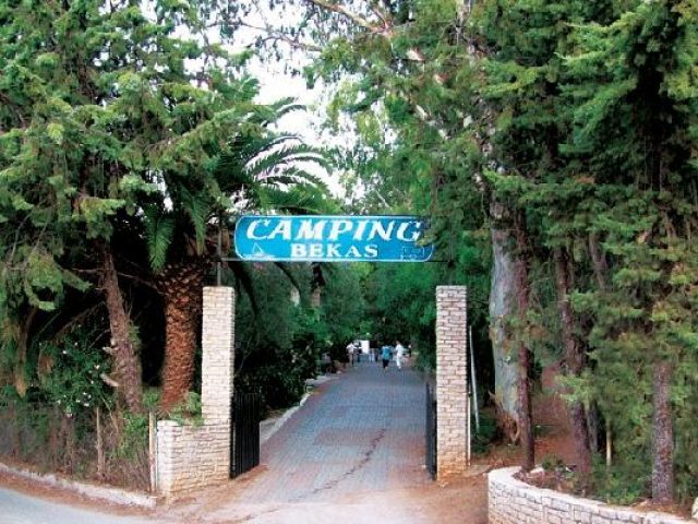 Κάμπινγκ Bekas Beach – CP017